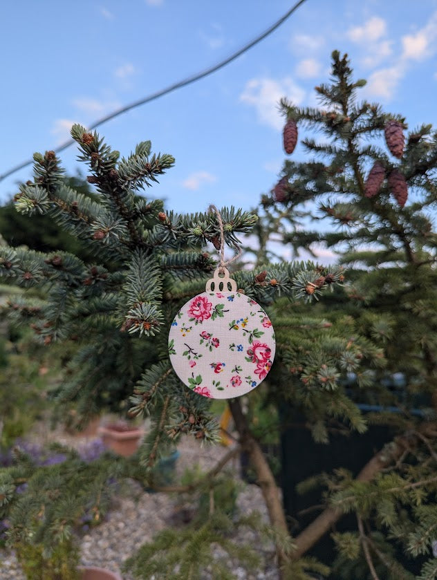 White Floral Handcrafted Wooden Ornament✨