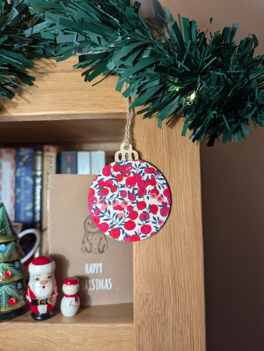 Liberty Tana Lawn™ Wiltshire Red Handmade Bauble