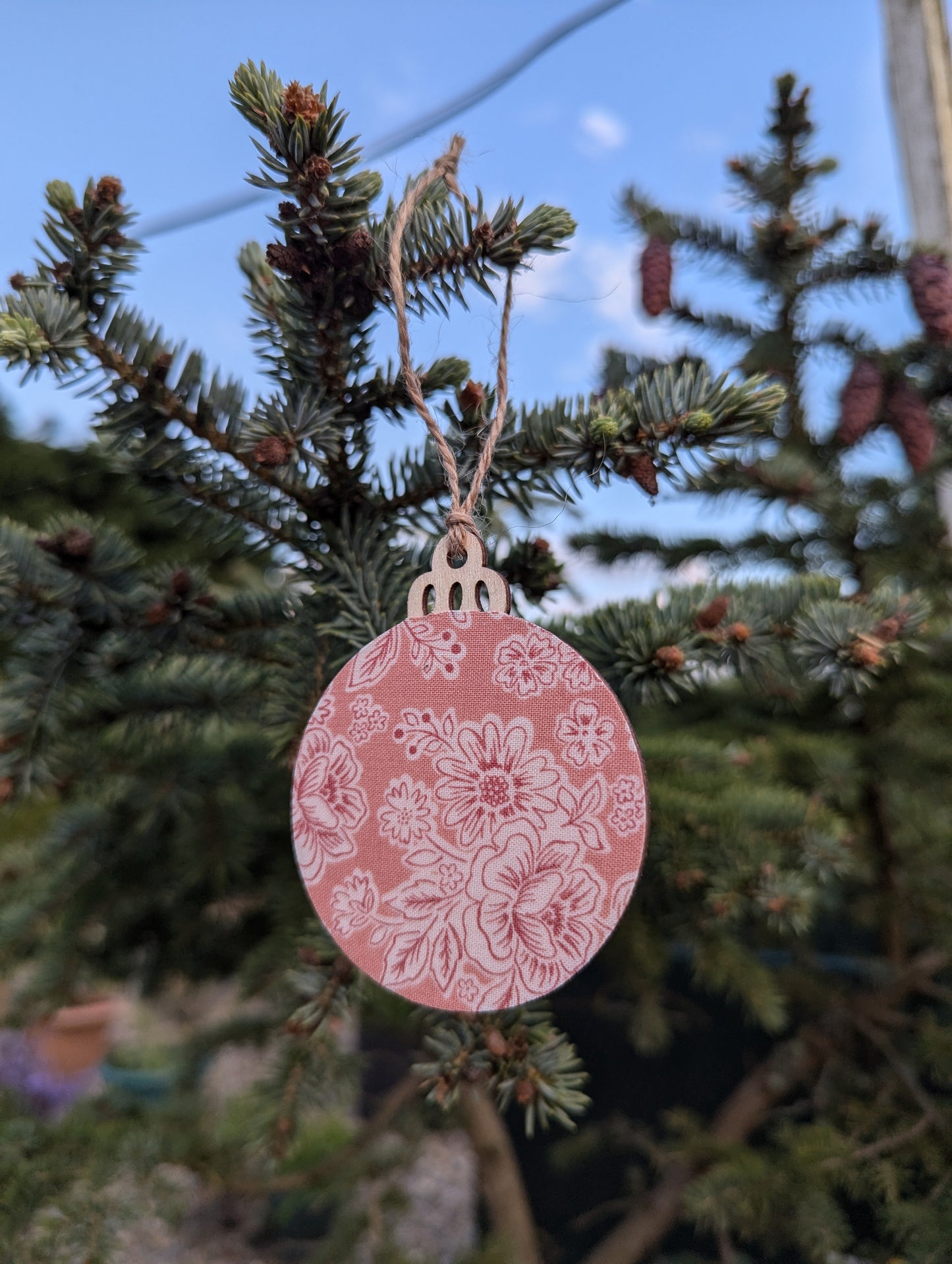 Pink Floral Handcrafted Wooden Ornament✨