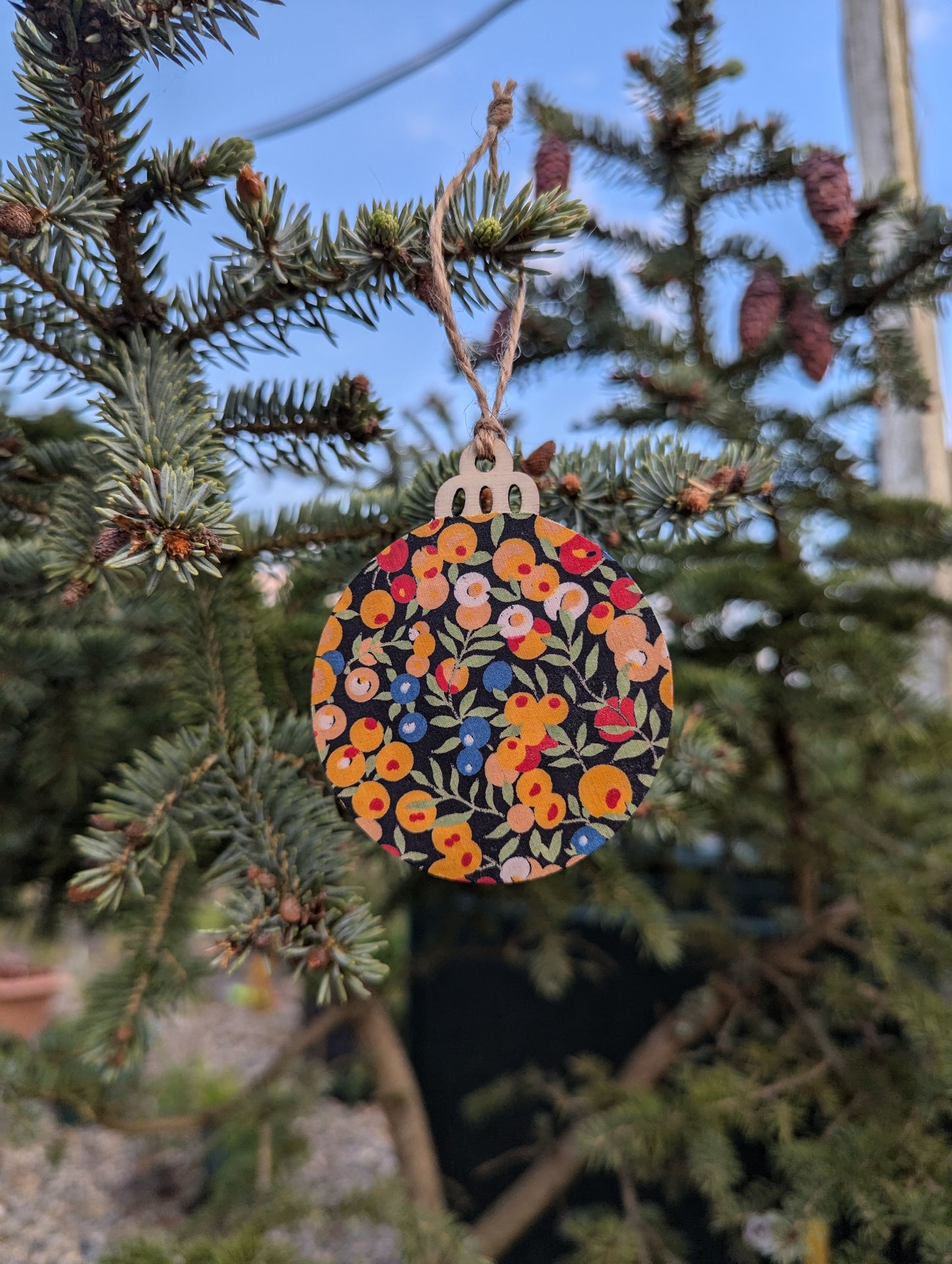 Liberty London Handcrafted Wooden Ornament✨