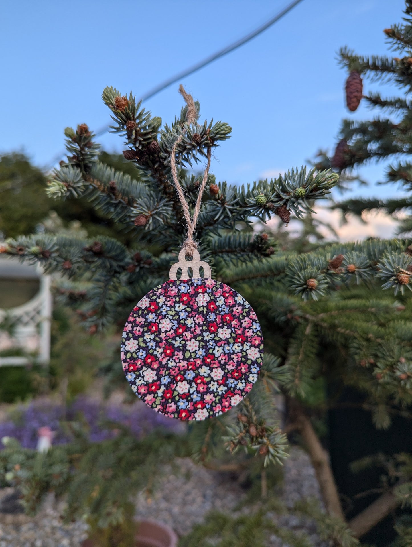 Multicoloured Handcrafted Floral Wooden Ornament✨
